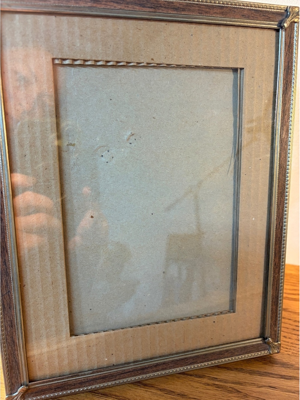 Mid-Century Faux Wood & Gold Metal Picture Frame Ornate Accents 8x10 Tabletop